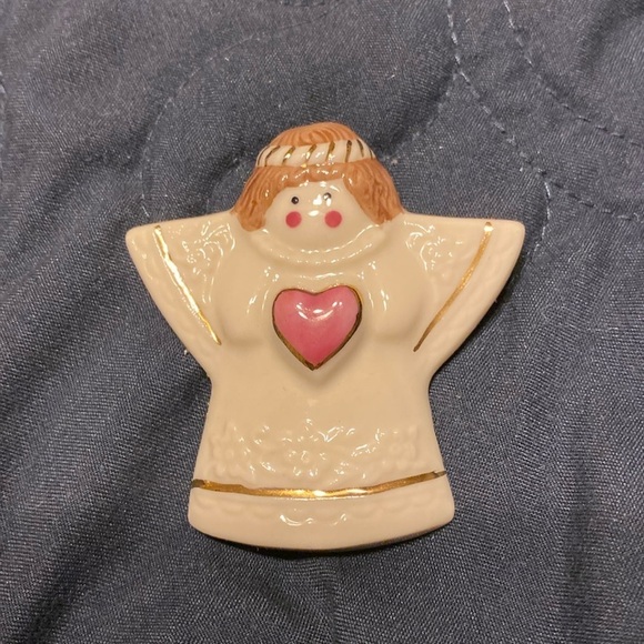 Angle brooch Christmas holiday ceramic jewelry - Picture 1 of 4
